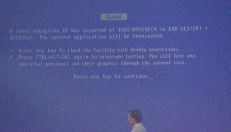 Illustration for article titled Portal 2 Hijacks Blue Screen of Death At GDC Awards
